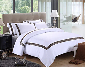 星空体育官方平台app:浴帘知识大全-涵盖浴帘的安装、维修、保养等技巧与方法-万师傅